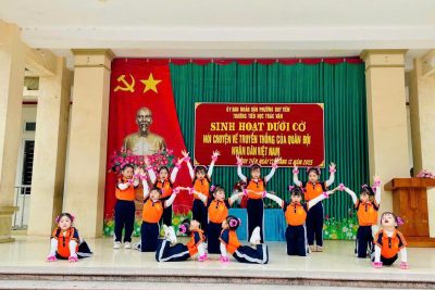 Trường Tiểu học Trác Văn, phường Duy Tiên, tỉnh Ninh Bình long trọng tổ chức các hoạt động chào mừng kỷ niệm 81 năm Ngày thành lập Quân đội nhân dân Việt Nam